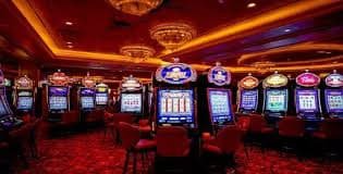 Filipino player joining a live baccarat table on the 11 apk mobile app